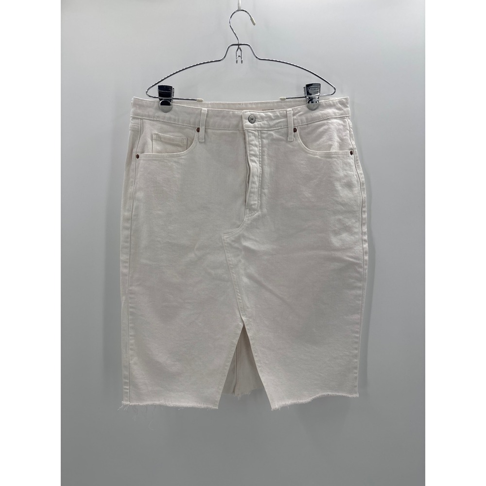 Old Navy Higher High Rise Secret Smooth Pockets White Denim Pencil Skirt Size 16